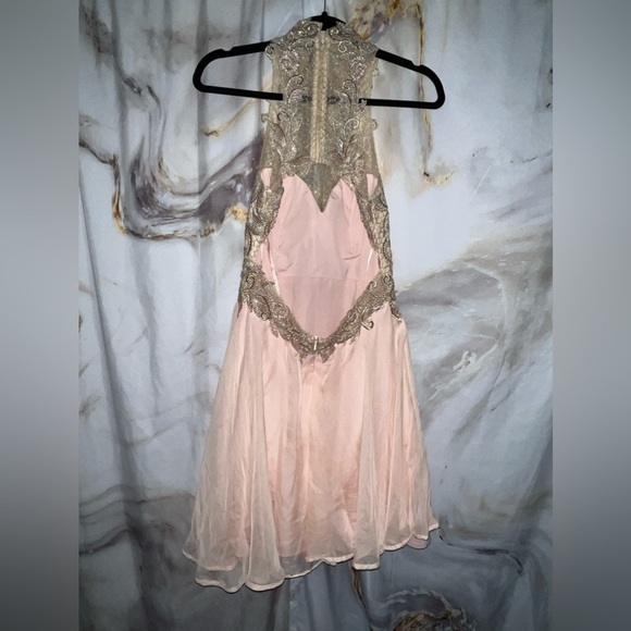 Madison James Dress - Picture 5 of 7